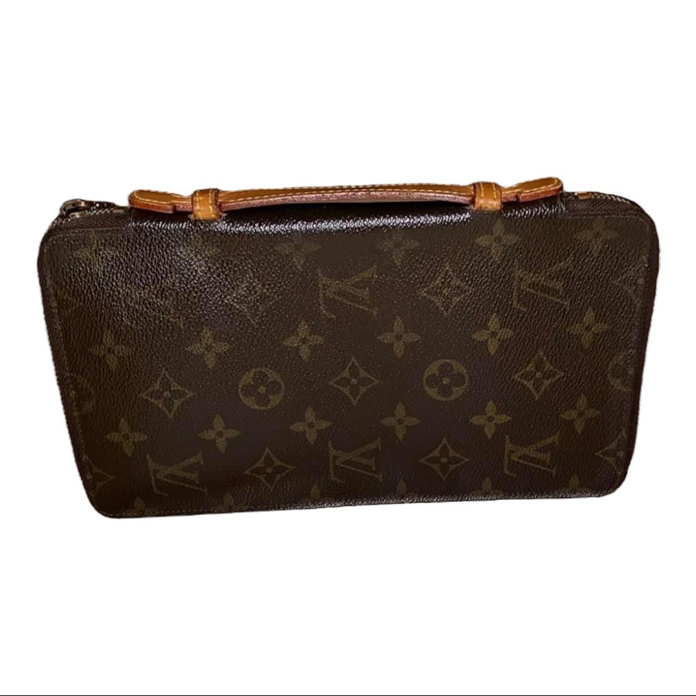 Louis Vuitton Escapade
